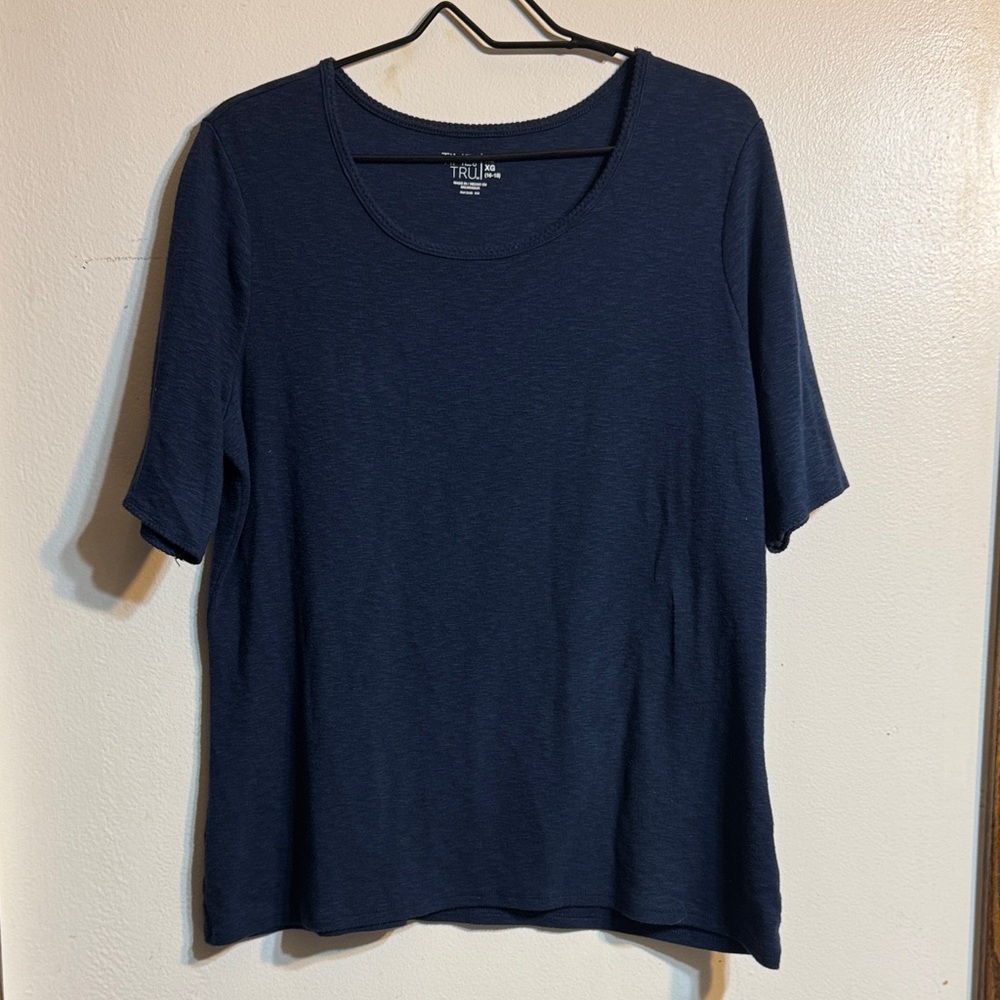 Time and Tru Dark Blue Short Sleeve Tee